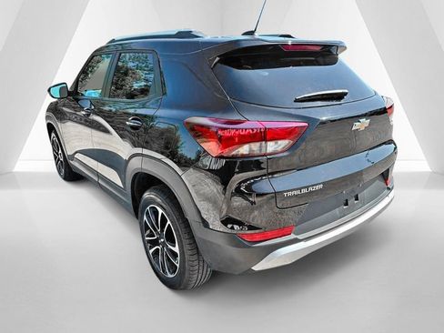 Used 2025 Chevrolet TrailBlazer LT FWD image 5