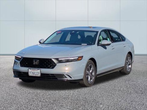 Certified 2025 Honda Accord EX-L image 1