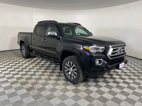 Used 2021 Toyota Tacoma Limited AWD/4WD image 28