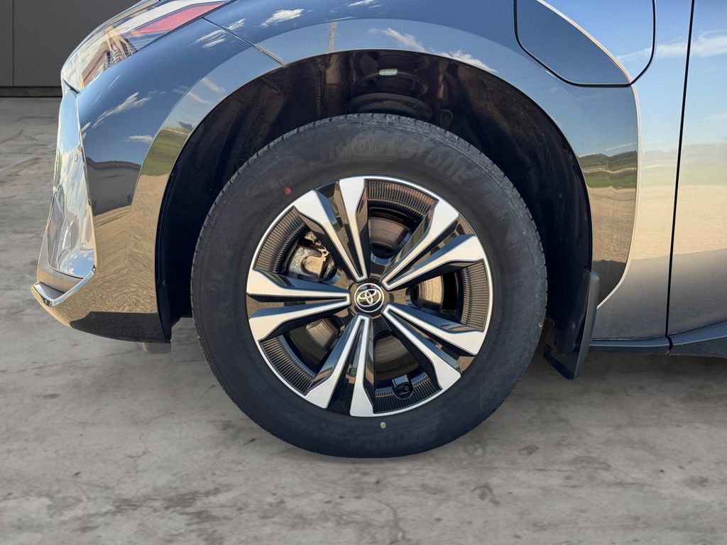 Certified 2023 Toyota bZ4X AWD w/ Weather Package image 9