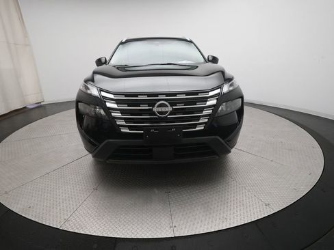 Certified 2024 Nissan Rogue SV w/ SV Premium Package AWD/4WD image 11