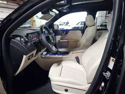 New 2026 Mercedes-Benz GLB 250 4MATIC image 24