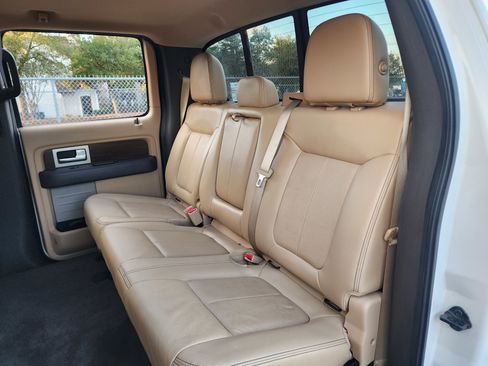 Used 2014 Ford F150 Lariat w/ Equipment Group 502A Luxury image 21