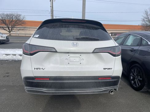 Used 2026 Honda HR-V Sport image 4