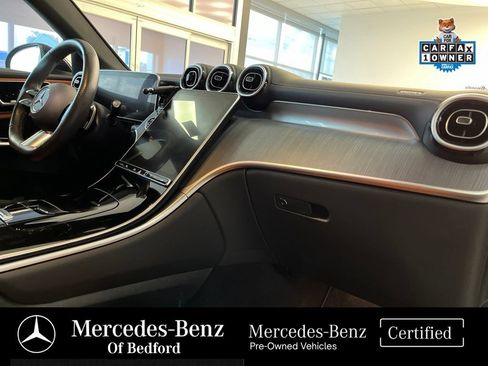 Used 2024 Mercedes-Benz GLC 300 4MATIC image 23