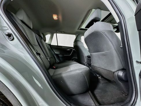 Certified 2021 Toyota RAV4 XLE w/ Convenience Package AWD/4WD image 28