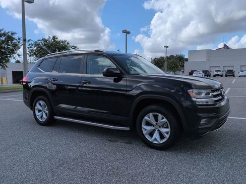 Used 2019 Volkswagen Atlas SE FWD image 2