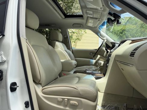 Used 2015 INFINITI QX80 4WD w/ 22" Wheel Package image 21
