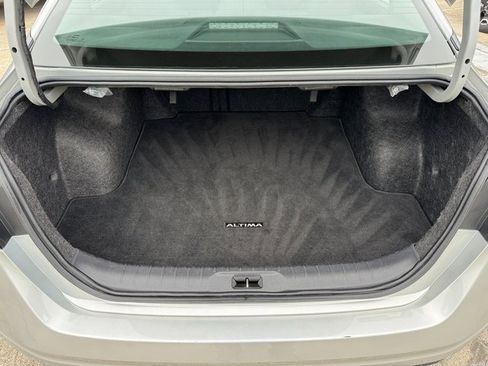 Used 2023 Nissan Altima 2.5 SV image 18