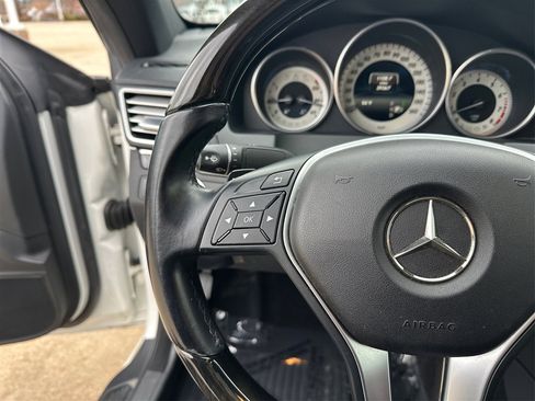 Used 2014 Mercedes-Benz E 350 4MATIC Coupe image 37