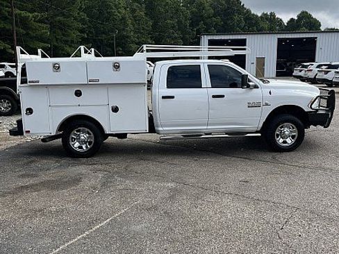 Used 2016 RAM 2500 Tradesman w/ Chrome Appearance Group AWD/4WD image 8