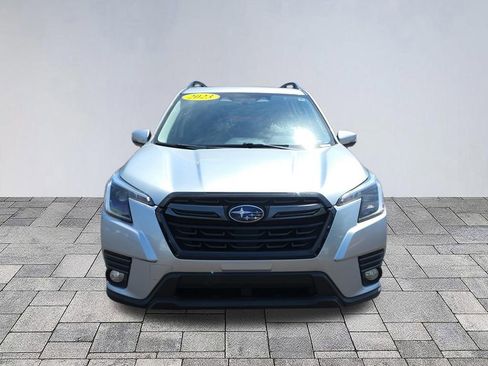 Used 2023 Subaru Forester Limited AWD/4WD image 2