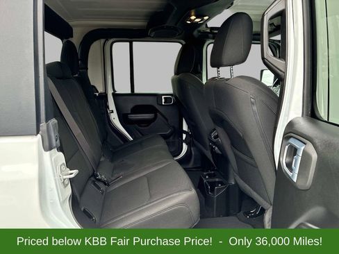 Used 2021 Jeep Gladiator Sport image 9
