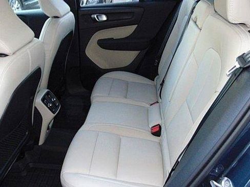 New 2026 Volvo XC40 B5 Ultra w/ Climate Package AWD/4WD image 13