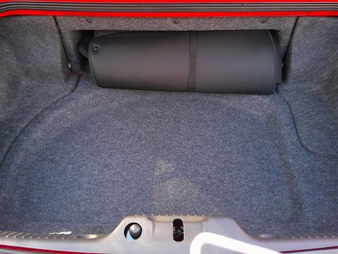 Used 2002 Ford Thunderbird image 25