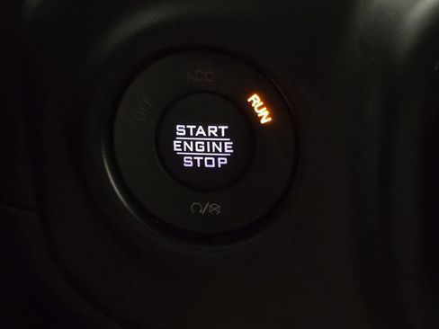 Used 2023 Jeep Wrangler Unlimited Sahara AWD/4WD image 23
