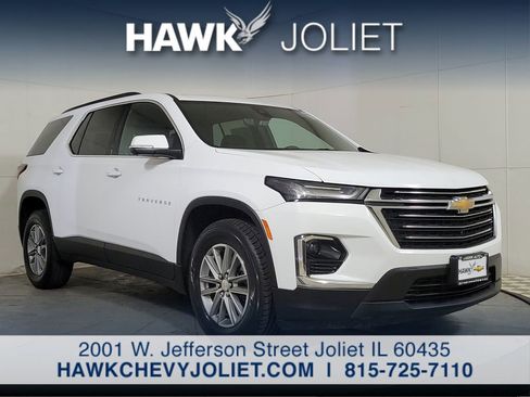 Used 2023 Chevrolet Traverse LT FWD image 1