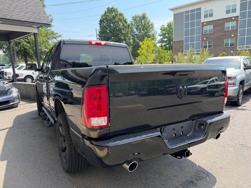 Used 2017 RAM 1500 Express w/ Black Ram 1500 Express Group AWD/4WD image 4