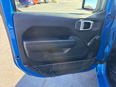 Used 2021 Jeep Wrangler Unlimited Sport image 12