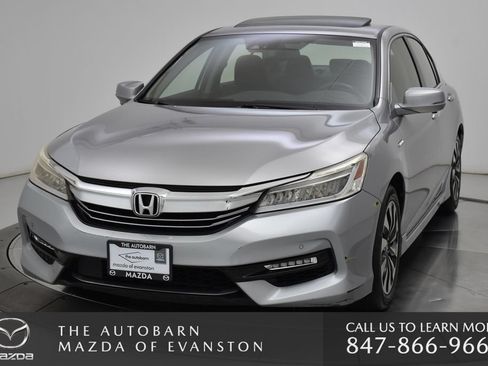 Used 2017 Honda Accord Touring image 15