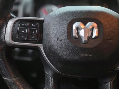 Used 2021 RAM 2500 Tradesman w/ Chrome Appearance Group AWD/4WD image 18