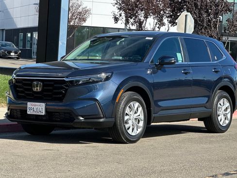 Used 2025 Honda CR-V LX image 8