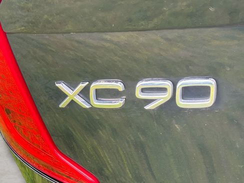 Used 2017 Volvo XC90 T6 Momentum w/ Vision Package AWD/4WD image 9