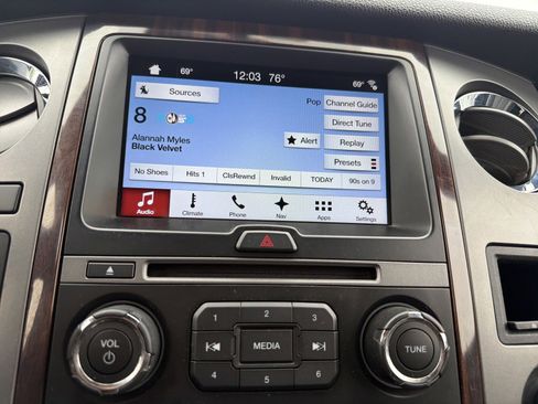 Used 2017 Ford Expedition EL Platinum AWD/4WD image 22