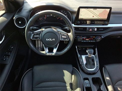 Used 2024 Kia Forte GT-Line w/ GT-Line Premium Package image 11