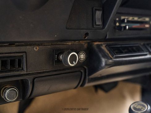 Used 1991 Jeep Wrangler 4WD image 36