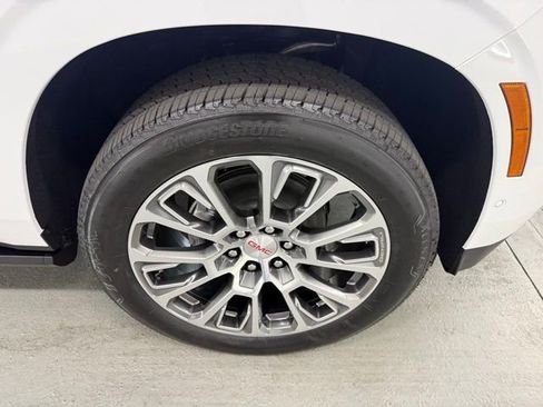 New 2026 GMC Yukon XL Denali RWD image 4