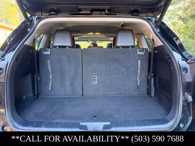 Used 2020 Toyota Highlander XLE AWD/4WD image 46