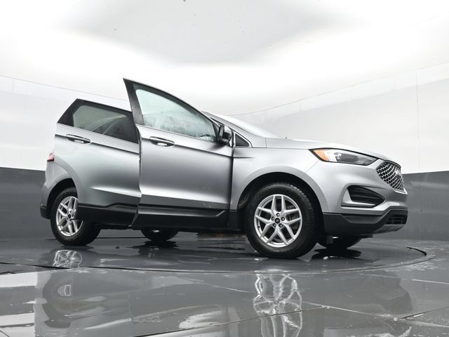 Used 2023 Ford Edge SEL AWD/4WD image 30