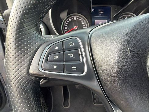 Used 2017 Mercedes-Benz C 300 Sedan image 24