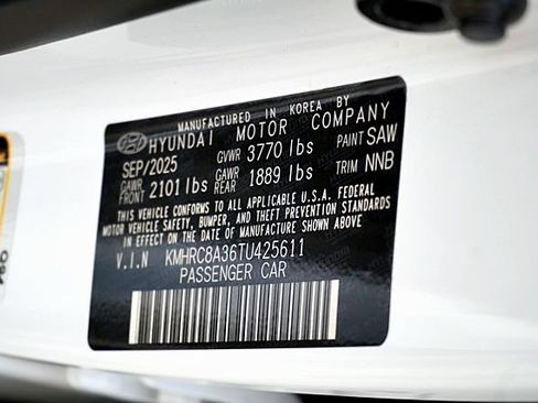 Certified 2026 Hyundai Venue SEL FWD image 32