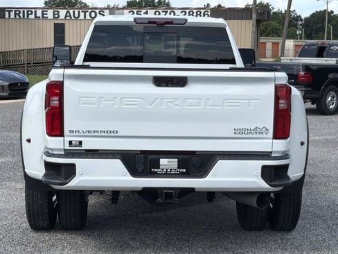 Used 2024 Chevrolet Silverado 3500 High Country w/ High Country Premium Package AWD/4WD image 5