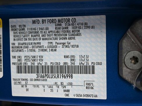 Used 2020 Ford Fusion SE FWD image 3