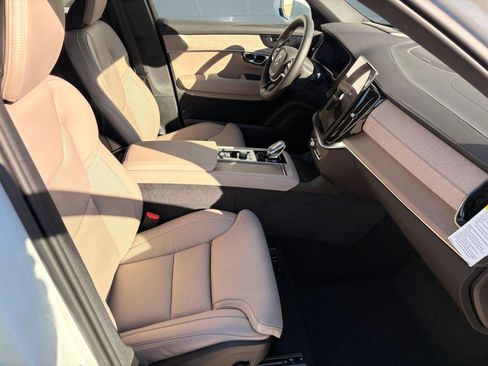 New 2026 Volvo XC90 B6 Ultra w/ Protection Package AWD/4WD image 26