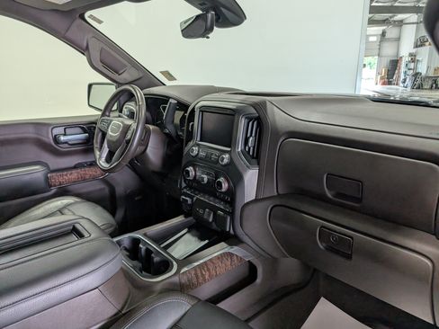 Used 2020 GMC Sierra 1500 Denali w/ Denali Ultimate Package AWD/4WD image 19