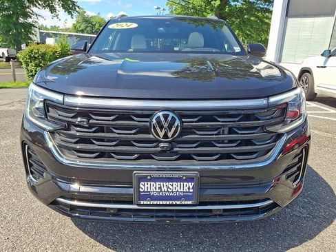 Used 2024 Volkswagen Atlas Cross Sport SEL Premium R-Line AWD/4WD image 2