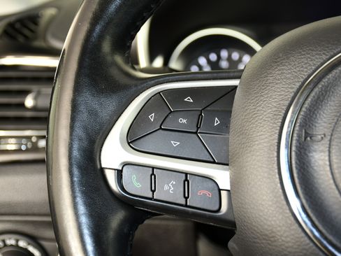 Used 2020 Jeep Compass Latitude image 20