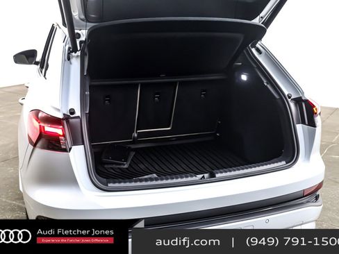 Used 2024 Audi Q4 e-tron Premium w/ Convenience Package image 24