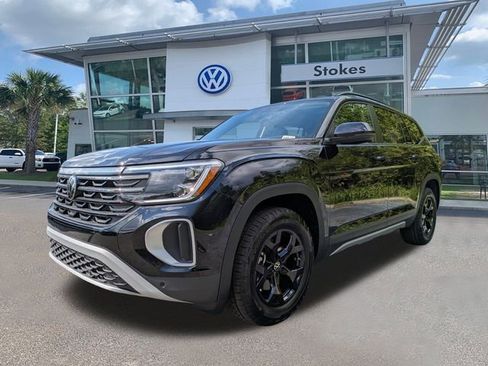 New 2026 Volkswagen Atlas Peak Edition image 8