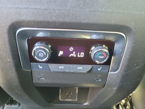 Certified 2025 Chevrolet Tahoe Premier image 18