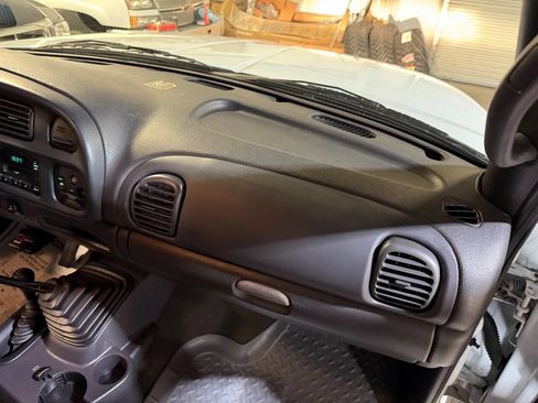 Used 1998 Dodge Ram 2500 Truck 4x4 Quad Cab image 41