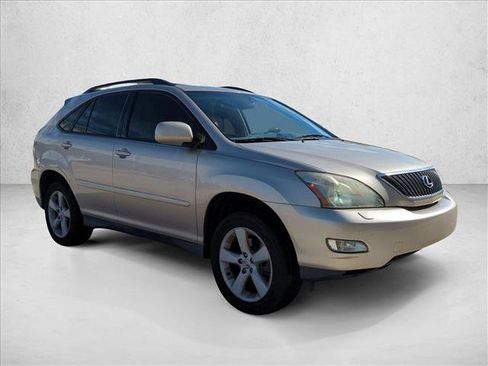 Used 2005 Lexus RX 330 AWD w/ Premium Plus Pkg image 3