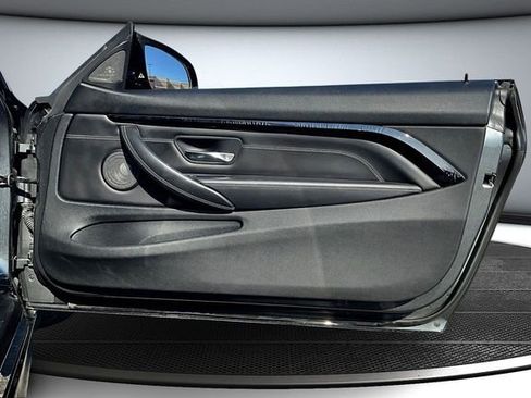 Used 2020 BMW M4 Coupe w/ Competition Package image 27