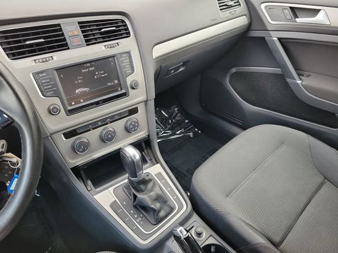 Used 2016 Volkswagen Golf S FWD image 29