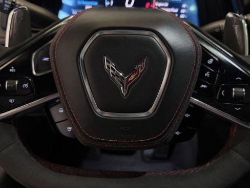 Used 2023 Chevrolet Corvette Stingray Premium Cpe w/ Z51 Performance Package image 9