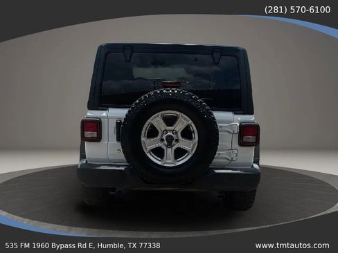 Used 2019 Jeep Wrangler Sport AWD/4WD image 6